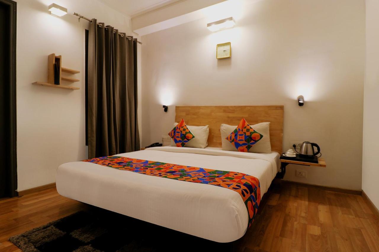 Fabhotel The Glory Gurgaon Esterno foto