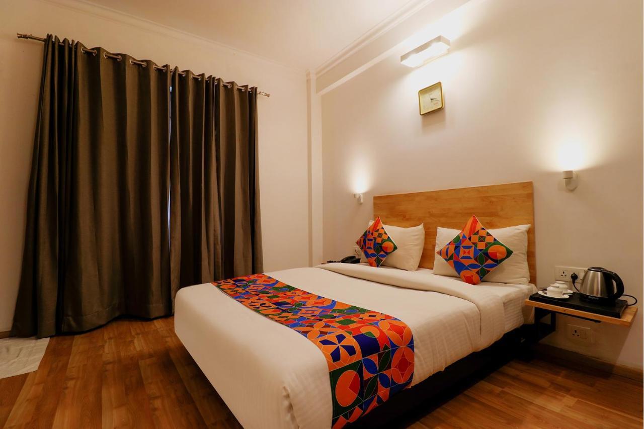 Fabhotel The Glory Gurgaon Esterno foto