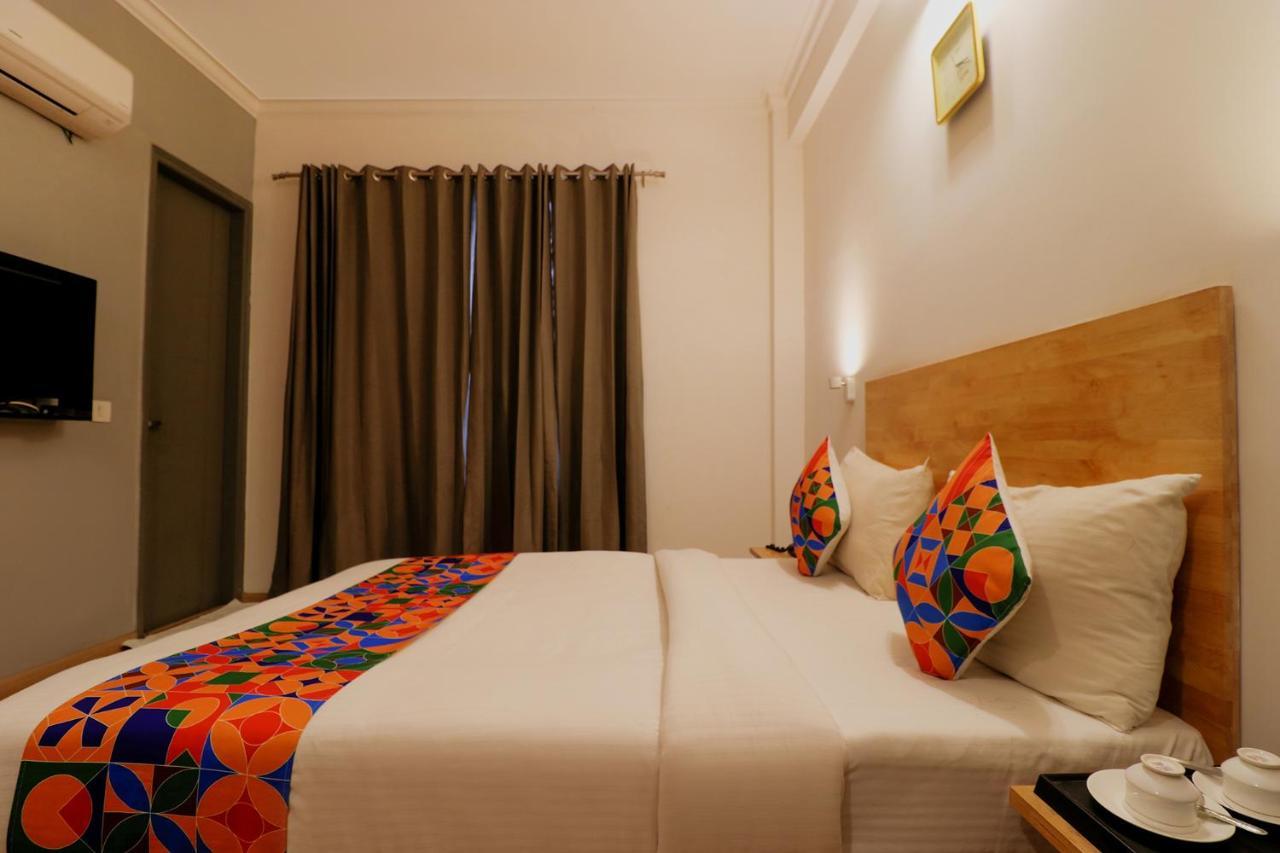 Fabhotel The Glory Gurgaon Esterno foto